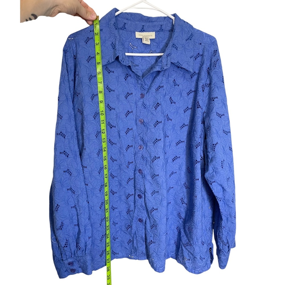 Appleseed's 18W Blue Button Up Blouse Floral Eyelet Long Sleeve Coastal Preppy - Picture 4 of 8